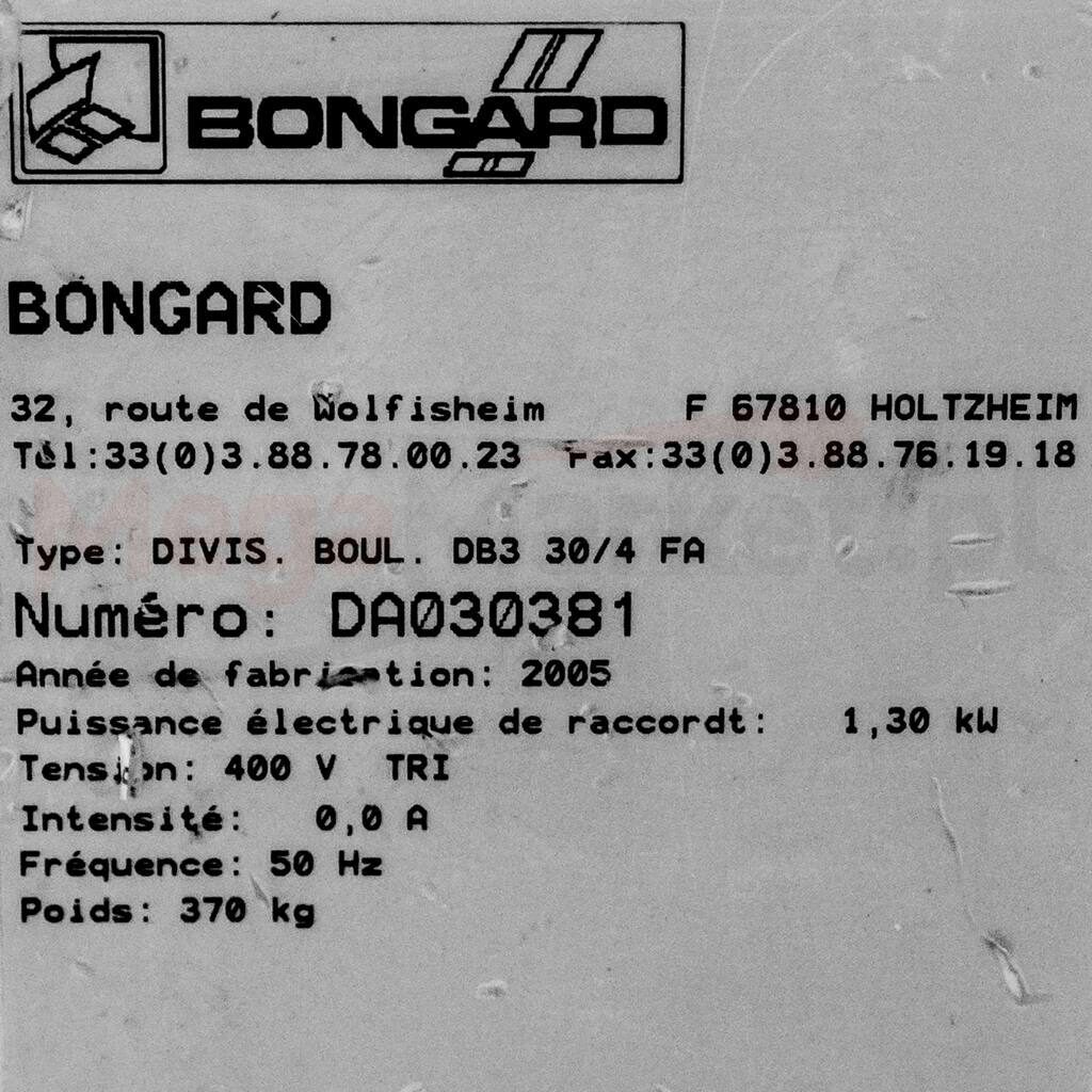 Tabliczka znamionowa w dzielarko-zaokrąglarce hydraulicznej Bongard Doub3